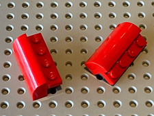 2 x LEGO Red Brick curved Top