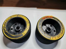 VINTAGE Paire de pneus arrière ARROWS JAUNE jante compatible pour SG MKII 