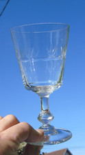 Verre à eau en verre taillé