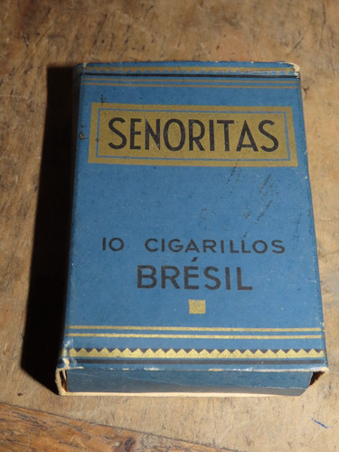 Ancien paquet cigarettes - paquet,
