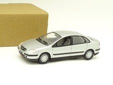 Universal Hobbies SB 1/43 -