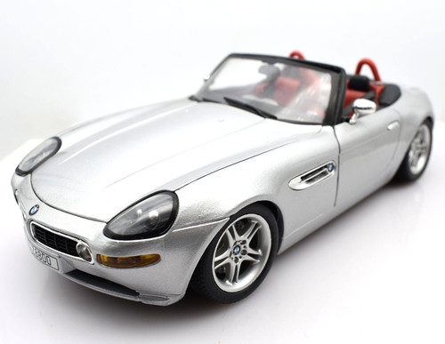 Voiture bburago bmw z8 - 1/18,