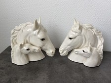 serre livre cheval et poulain ceramique blanche style art deco Équitation