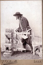 Gaston de Vaère Peintre en Habit Traditionnel Breton Photo Delmotte Lille