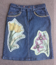 Jupe denim upcyclée 8 W 28" applique brodée fleurie miroir perle boho folk