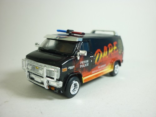 Brekina chevrolet g20 van - 1:87,