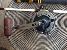 Canne et moulinet trolling Okuma pour pêche au gros.