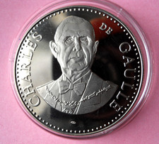 MEDAILLE COMMEMORATIVE DE CHARLES DE GAULLE Ve REPUBLIQUE / PALAIS DE L'ELYSEE