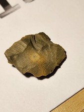 Éclat de silex taillé