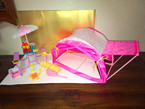 Vintage 1993 barbie much to - so,