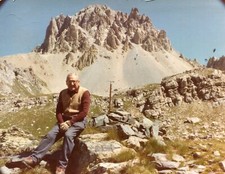 PHoto 1981 Pierres Gravées