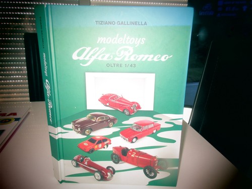 Livre sur les jouets - les,