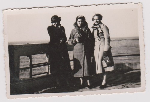 Photo ancienne trois - 🎞️,