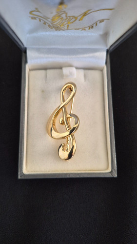 Broche métal doré en - en,