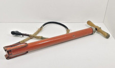 Ancienne pompe à vélo