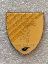Pin's Peugeot Foot Football