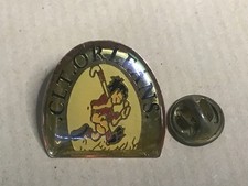 pins CLT. ORLÉANS. Club Hockey sur gazon. Centre Val de Loire FRANCE