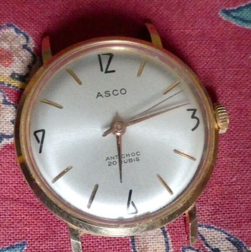 Très belle ancienne montre - très,