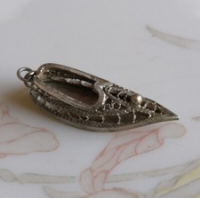 Joli pendentif en argent