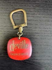 ancien PORTE CLE Keychain  BOURBON DEVILLE CHARLEVILLE CUISINIERES POELE J36