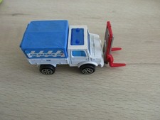 MAJORETTE CAMION MERCEDES