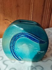 VASE DE FORME MODERNE EN TERRE