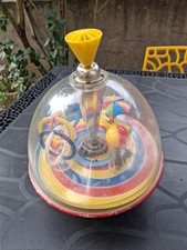 jouets anciens lot de toupies en métal et plastique LBZ , CIRQUE  Vintage 