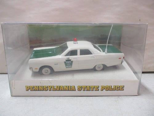 White rose collectibles - white, pa
