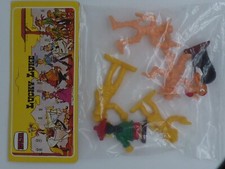 FIGURINE ANCIENNE PVC