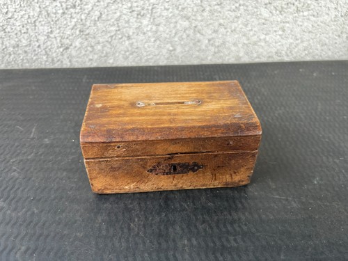 Petite boîte ancienne bois - boîte,