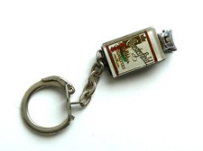Ancien porte clé Coupe Ongle Cigarettes Chesterfield.