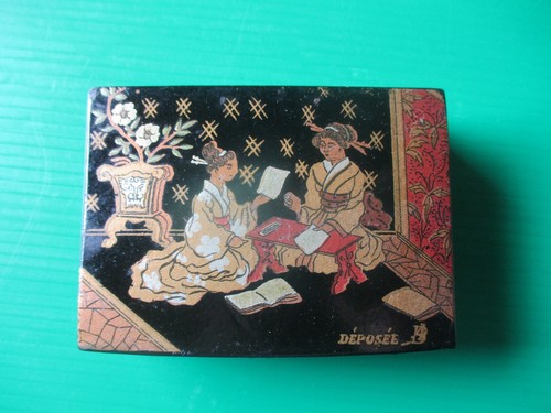 Boite laque decor japonisant - laque,
