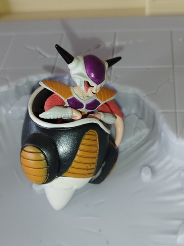 Figurine gashapon freezer - gashapon,
