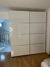 Armoire portes coulissantes