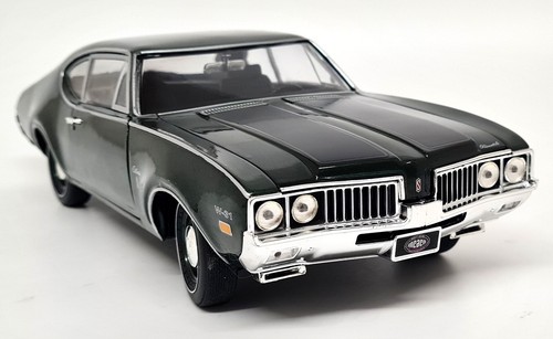 Autoworld oldsmobile - autoworld, 1/18