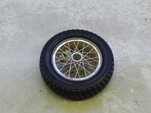 Roue sans moyeu - 1/18,
