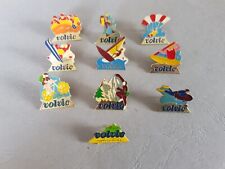 Lot de 10 Pin's BOISSON - Eau minérale VOLVIC - sport