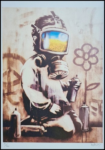 Banksy gasmask boy 50x35 - banksy,