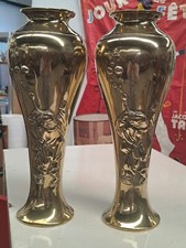 PAIRE DE VASES EN LAITON