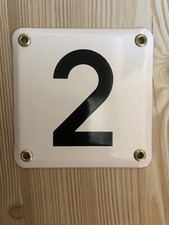 Ancienne Plaque Emaillée Chiffre Blanc Numero 2