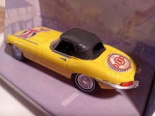Dinky Toys Matchbox DY1/B Jaguar Type E cabriolet ferme jaune club Dinky 1/43