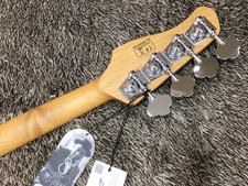 Basse électrique naturelle