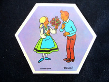 IMAGE TINTIN LA VACHE QUI RIT 1972 TINTIN FILLE FLEURS   9 X 8 CM