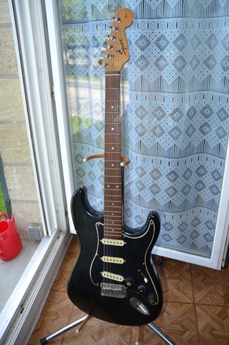 Guitare électrique squier - électrique,