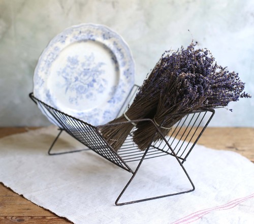 Rusty french dish drainer - french,