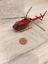 Hélicoptère Écureuil ? Sécurité Civile Échelle ???