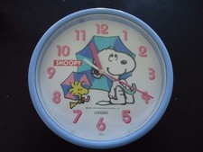 ancienne pendule CITIZEN  Peanuts Snoopy japan