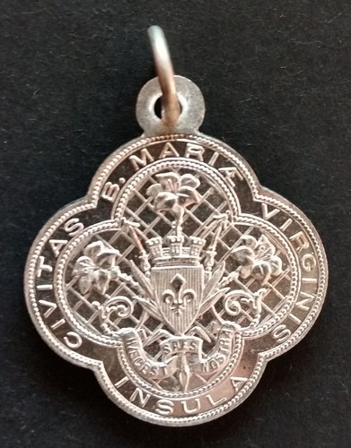 Superbe médaille religieuse