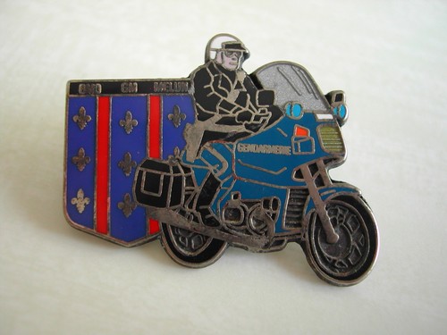 Pin gendarmerie bmo sm - pin's,
