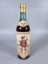 Très Ancienne Bouteille de